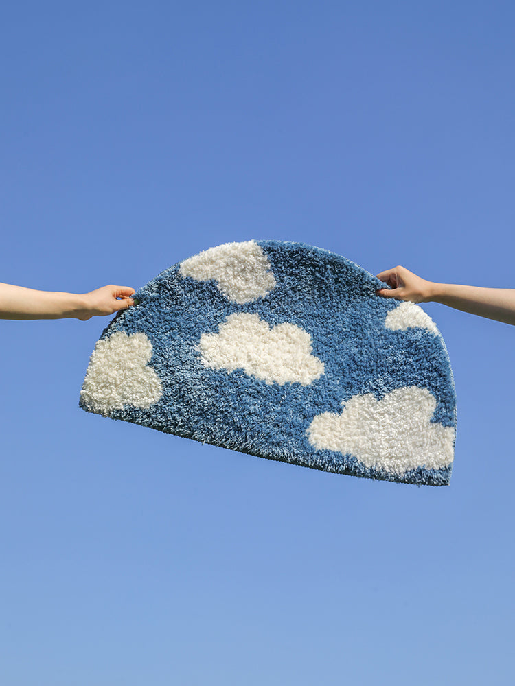Cloudy Rug in blue Sky